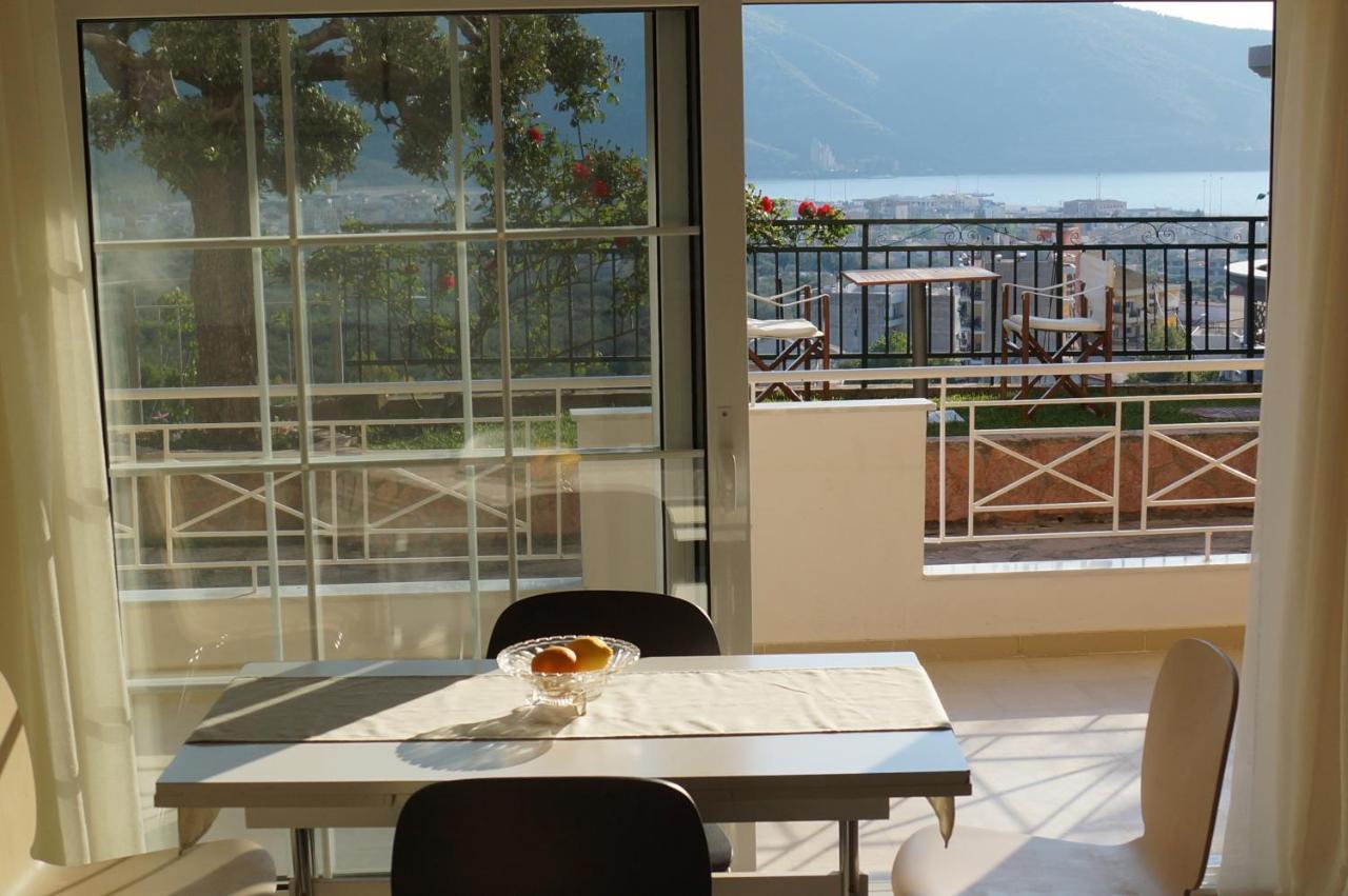 Τhe Sunny Apartments Igoumenitsa Eksteriør billede