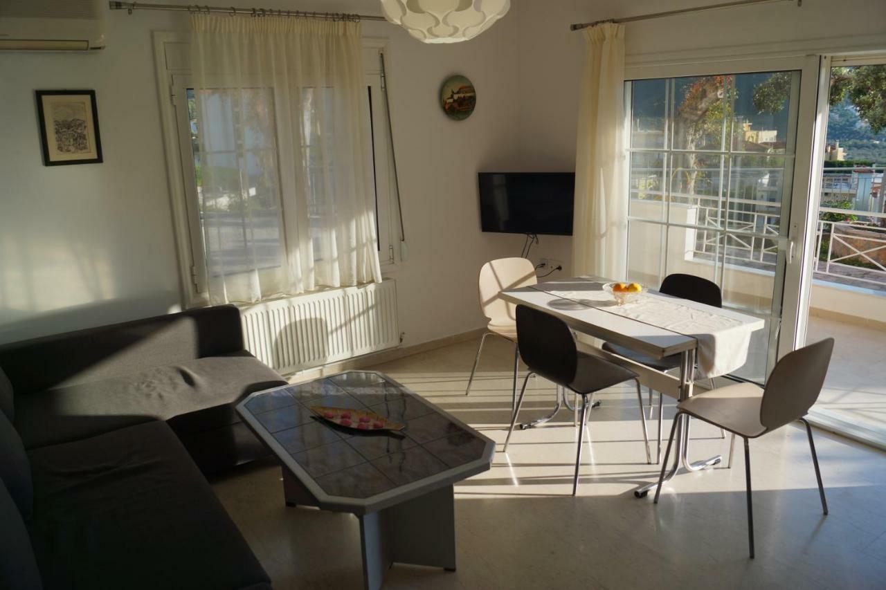 Τhe Sunny Apartments Igoumenitsa Eksteriør billede